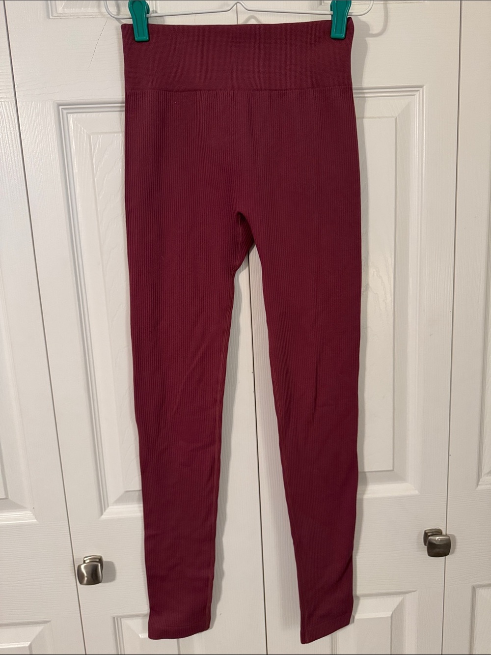 Ozark Trail Ribbed Leggings in Berry Plum